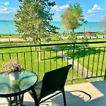 Panorama Apartment *